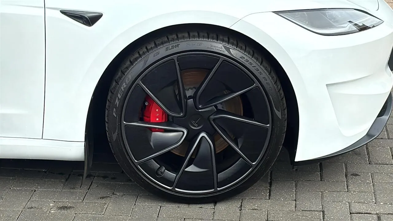 Tesla Model 3 2025 photo 5
