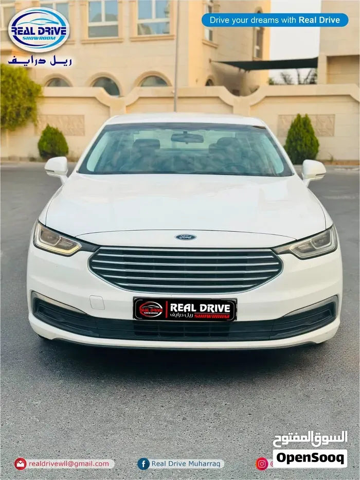 Ford Taurus 2022 photo 2