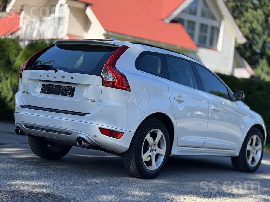 Volvo Xc60 2011 photo 2