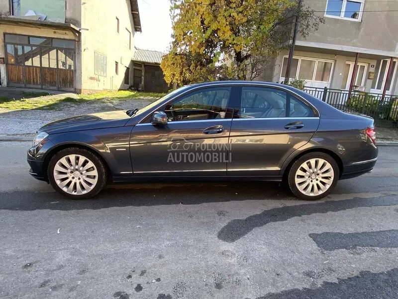 Mercedes-Benz C 280 2009 photo 4
