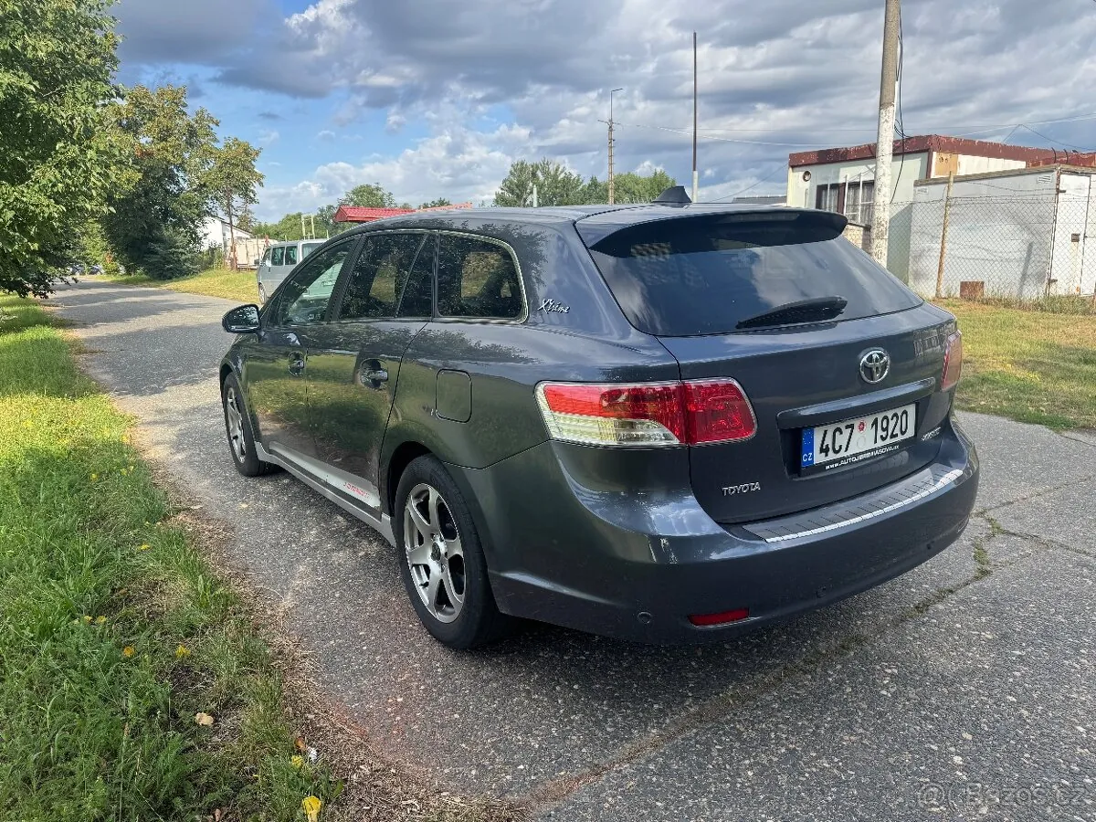 Toyota Avensis 2009 photo 5