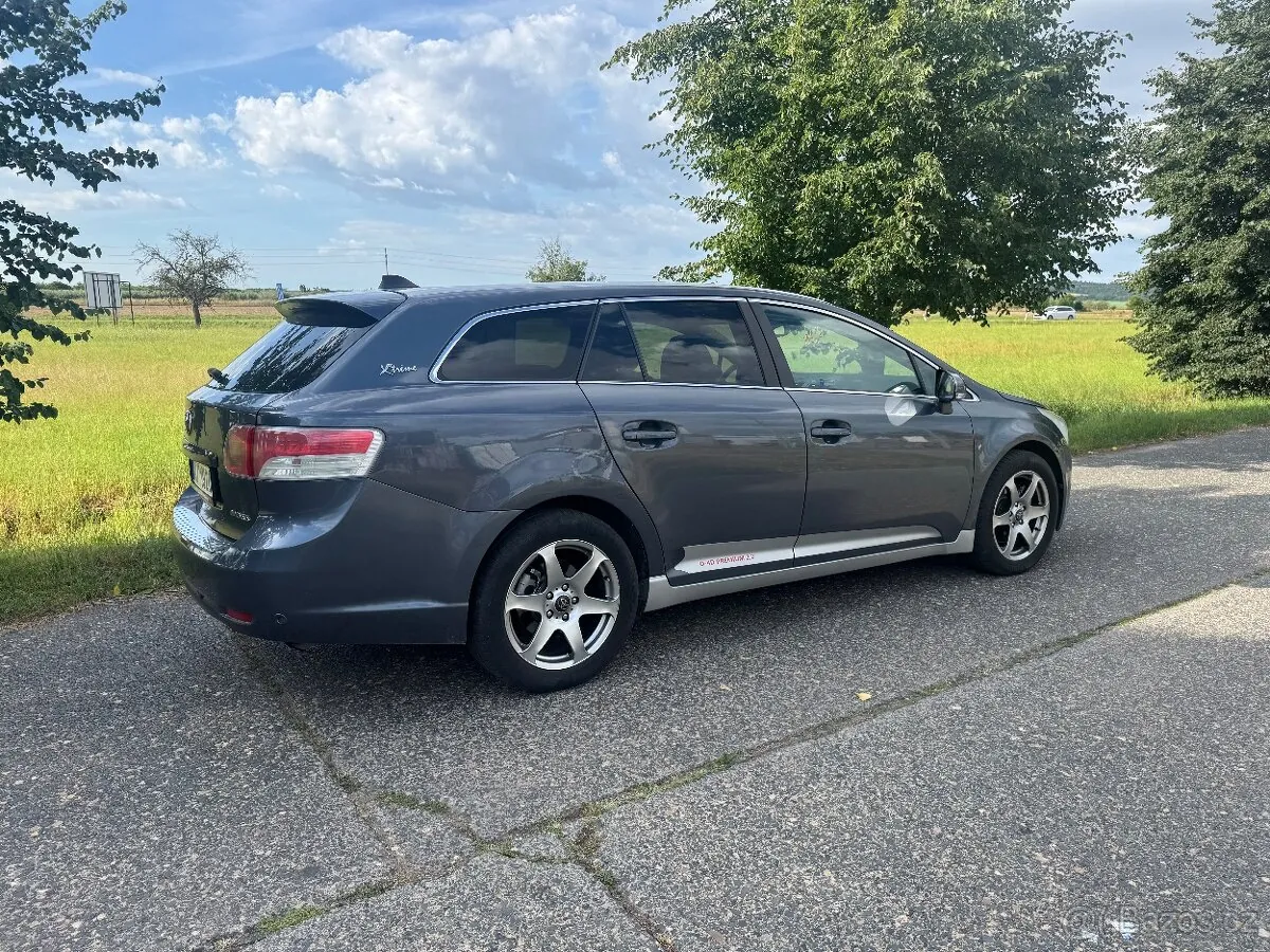 Toyota Avensis 2009 photo 3