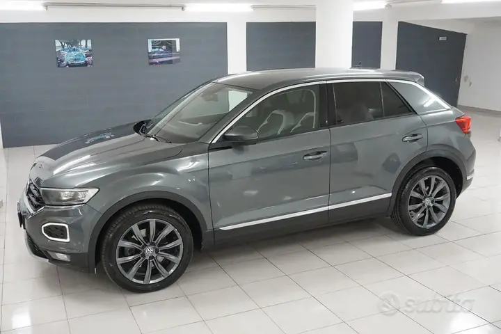 Volkswagen T-Roc 2018 photo 2