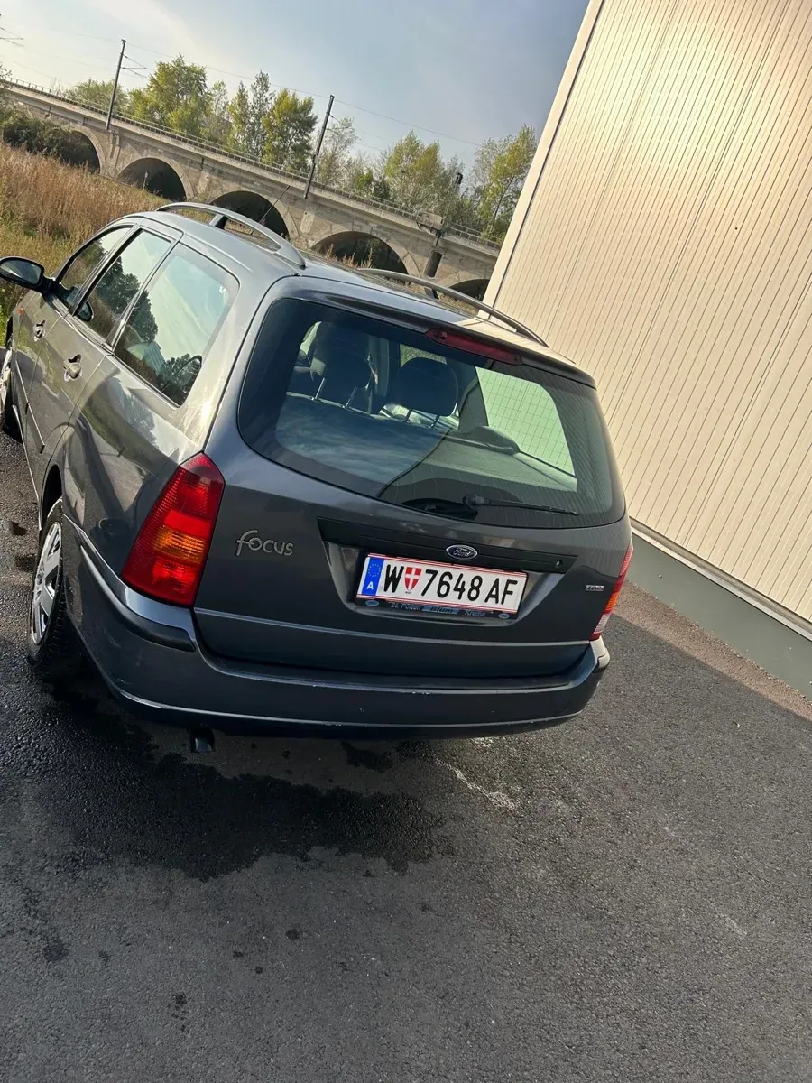 Ford Focus 2003 photo 3
