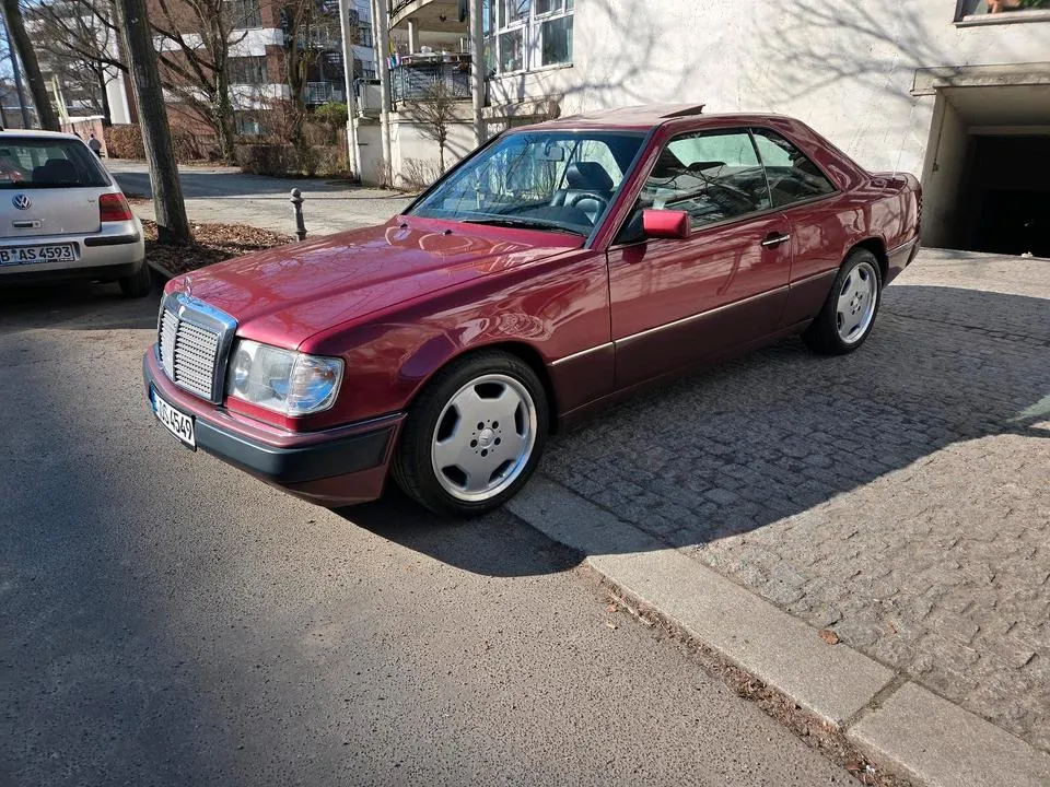 Mercedes-Benz W124