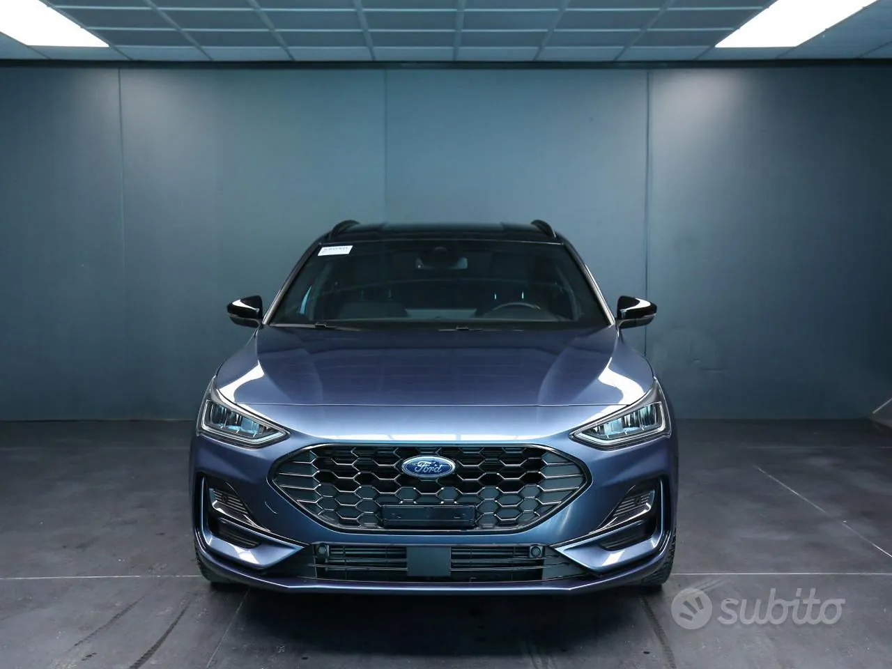 Ford Focus 2024 photo 2