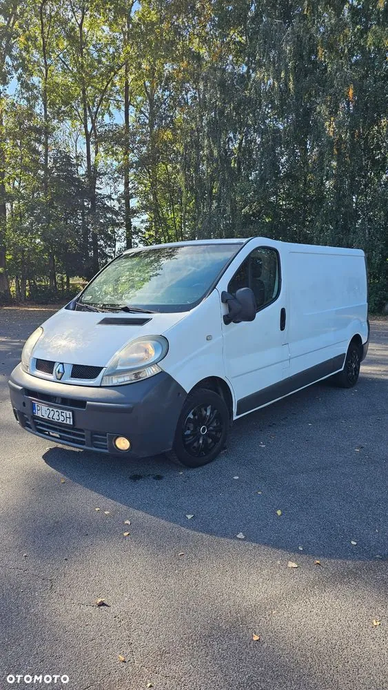 Renault Trafic 2006 photo 2