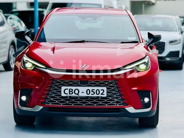 Lexus Lbx 2025 photo 2