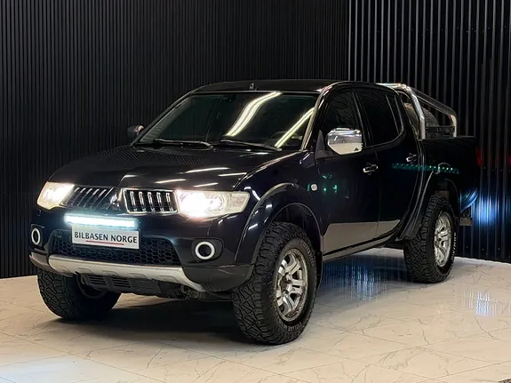 Mitsubishi L200 2010 photo 2