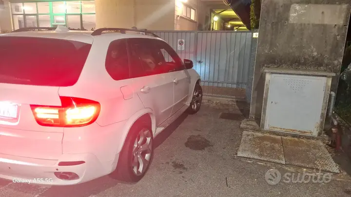 BMW X5 2008 photo 2