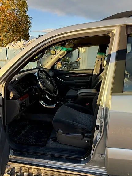 Toyota Land Cruiser 2009 photo 4