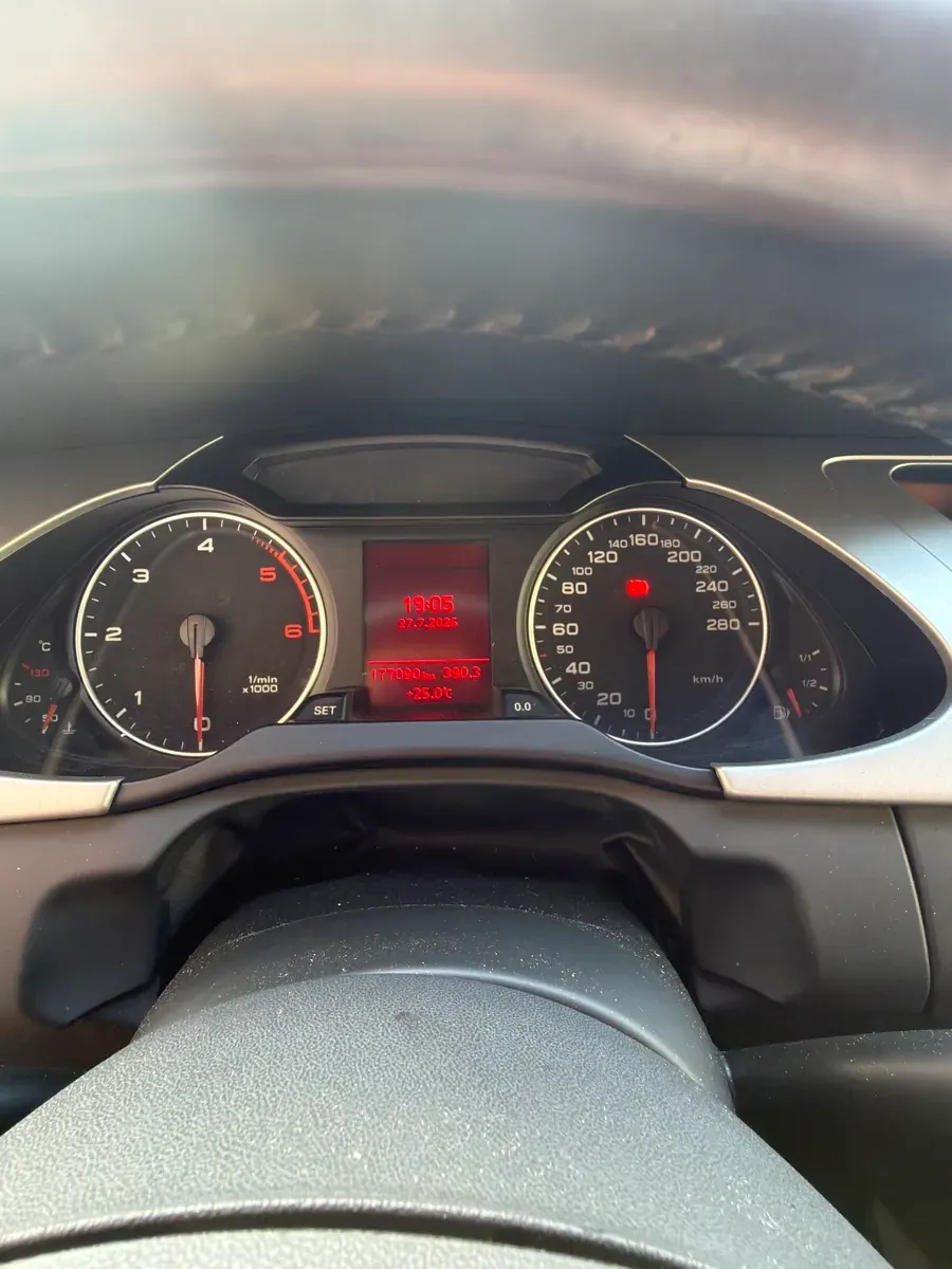 Audi A4 2008 photo 3