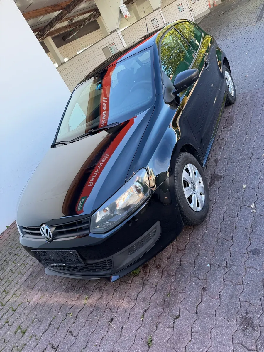 Volkswagen Polo 2011 photo 2