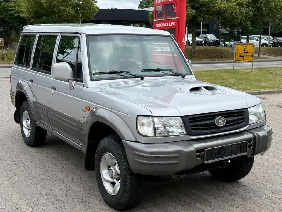 Hyundai Galloper