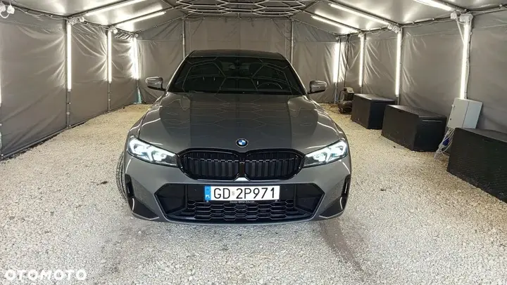 BMW 3 Series 2024 photo 3