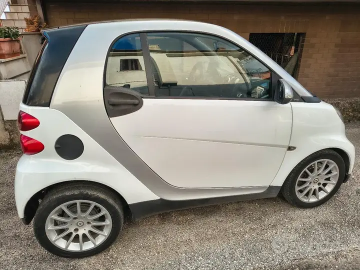 Smart Fortwo 2010 photo 5