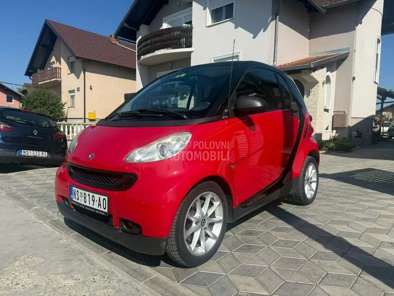 Smart Fortwo 2010 photo 4