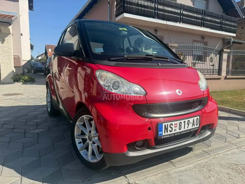 Smart Fortwo 2010 photo 2