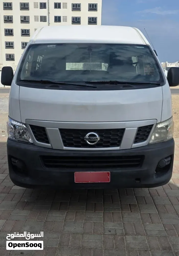 Nissan Urvan 2015 photo 4
