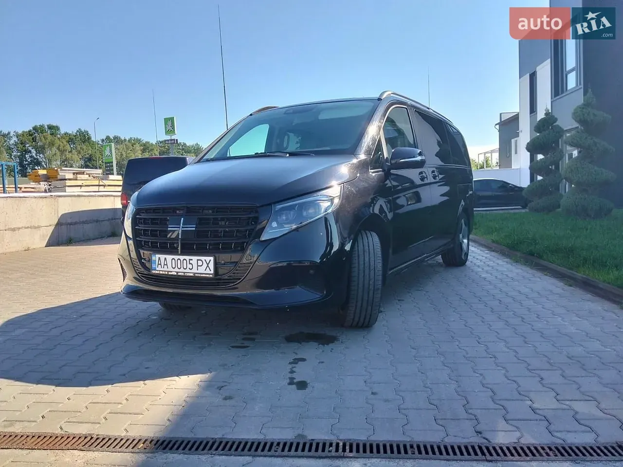 Mercedes-Benz V-Class