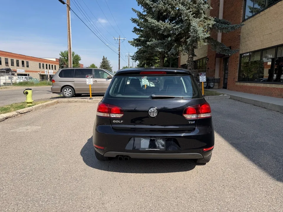 Volkswagen Golf 2011 photo 3