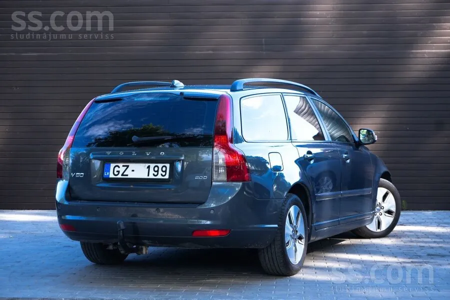 Volvo V50 2009 photo 3