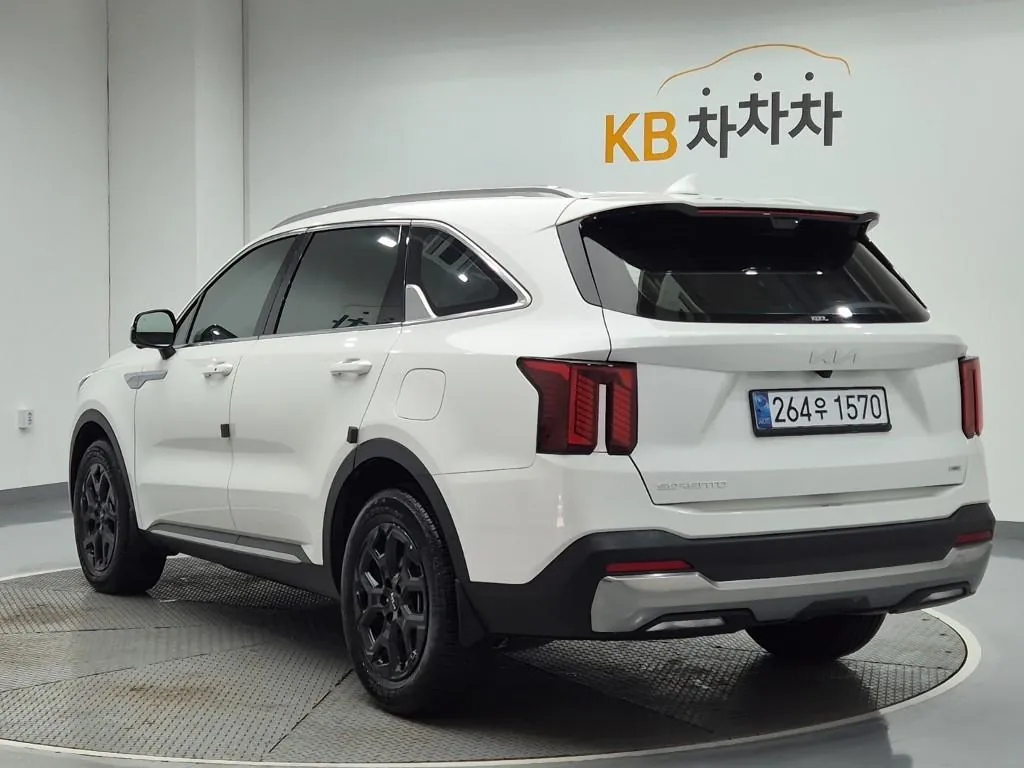 Kia Sorento 2025 photo 2