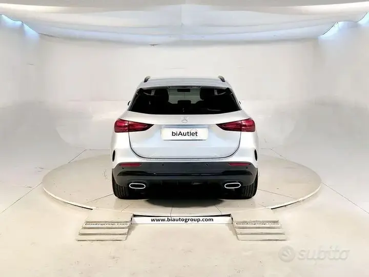 Mercedes-Benz Gla 2023 photo 3