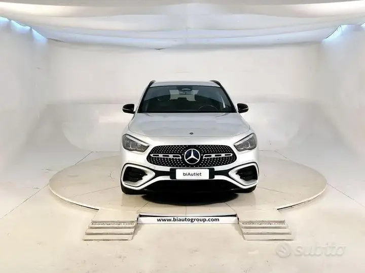 Mercedes-Benz Gla 2023 photo 2