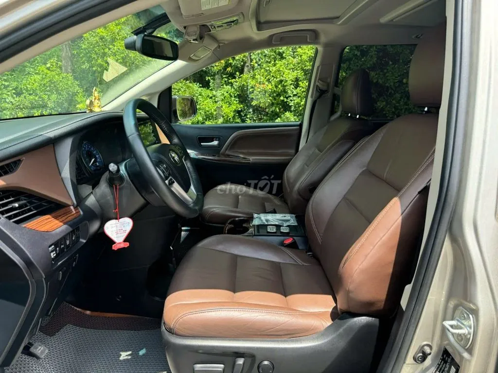 Toyota Sienna 2017 photo 5