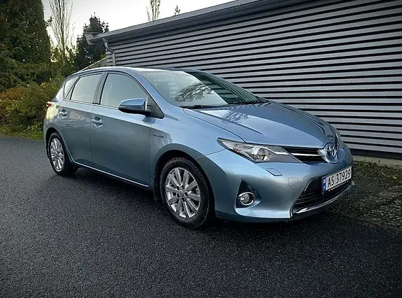 Toyota Auris 2013 photo 4