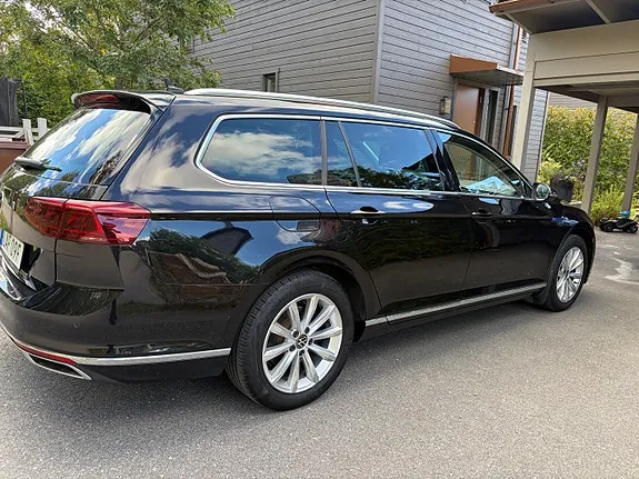 Volkswagen Passat 2021 photo 3