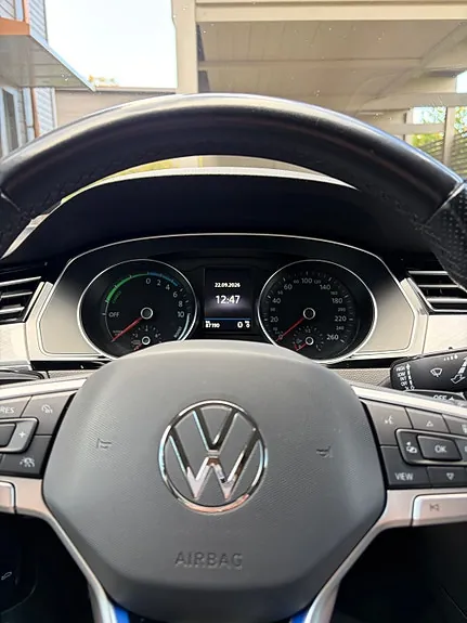 Volkswagen Passat 2021 photo 5