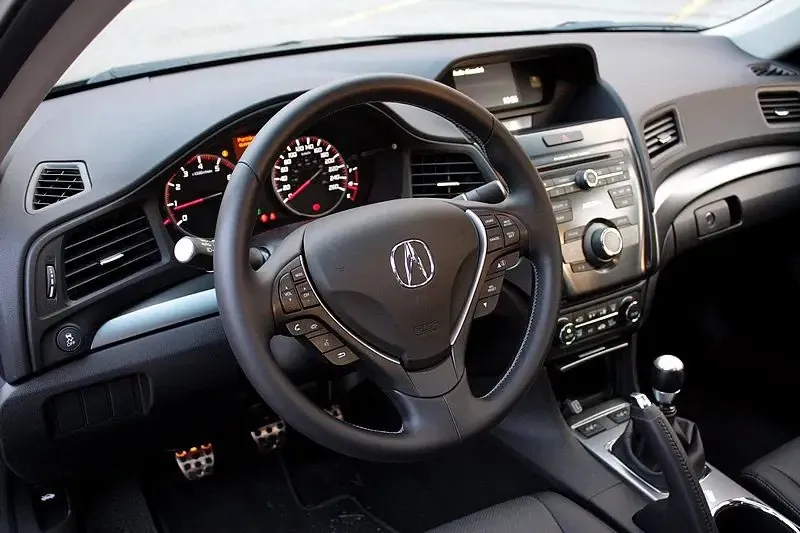 Acura Ilx 2013 photo 2