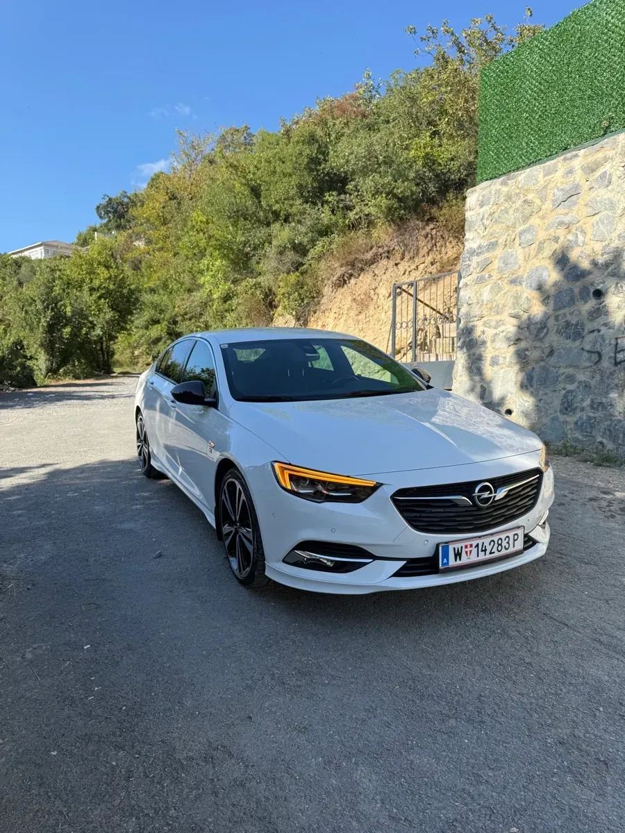 Opel Insignia 2018 photo 2