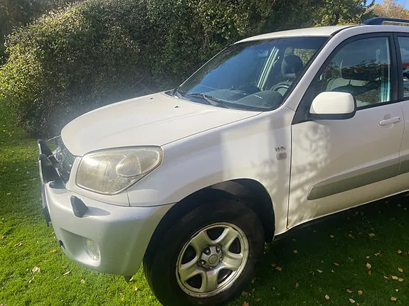Toyota Rav4 2005 photo 2