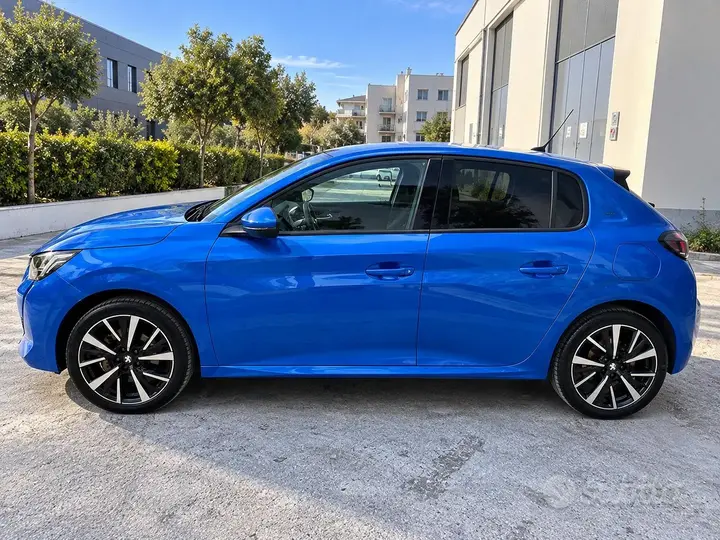 Peugeot 208 2020 photo 2