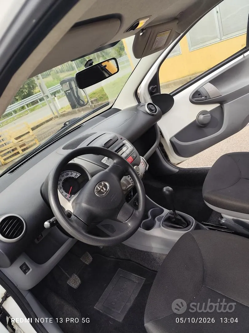 Toyota Aygo 2010 photo 5