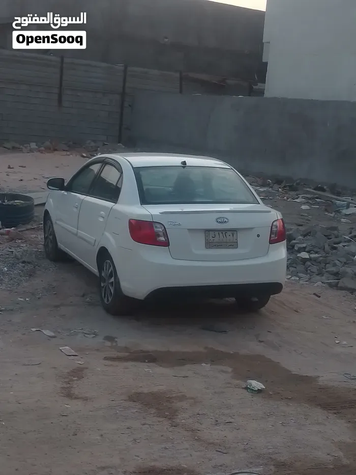 Kia Rio 2012 photo 2