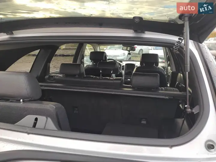 Chevrolet Captiva 2010 photo 2