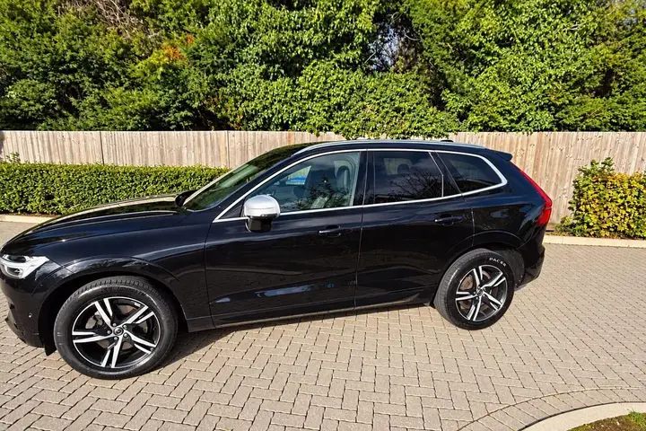 Volvo Xc60 2018 photo 2