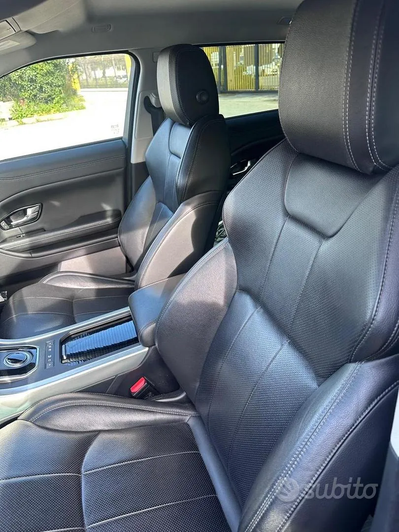 Land Rover Evoque 2018 photo 3