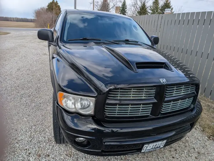 Dodge Ram 1500 2005 photo 2