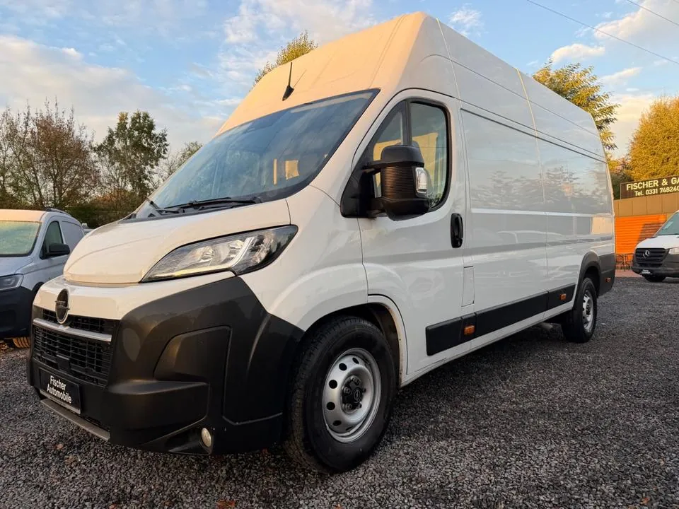 Opel Movano