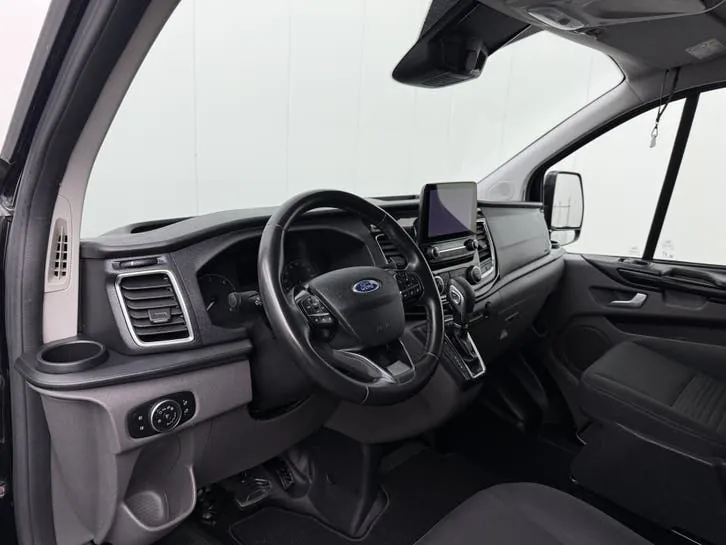 Ford Transit Custom 2023 photo 3