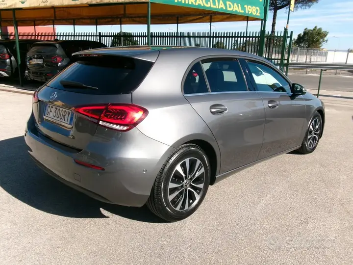 Mercedes-Benz A 180 2021 photo 5