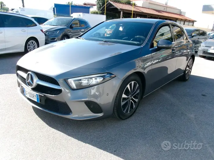 Mercedes-Benz A 180