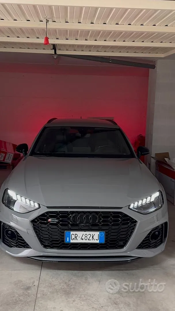 Audi Rs4 Avant 2020 photo 2