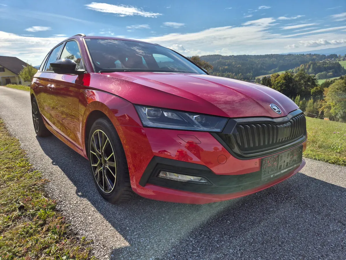 Skoda Octavia 2024 photo 2
