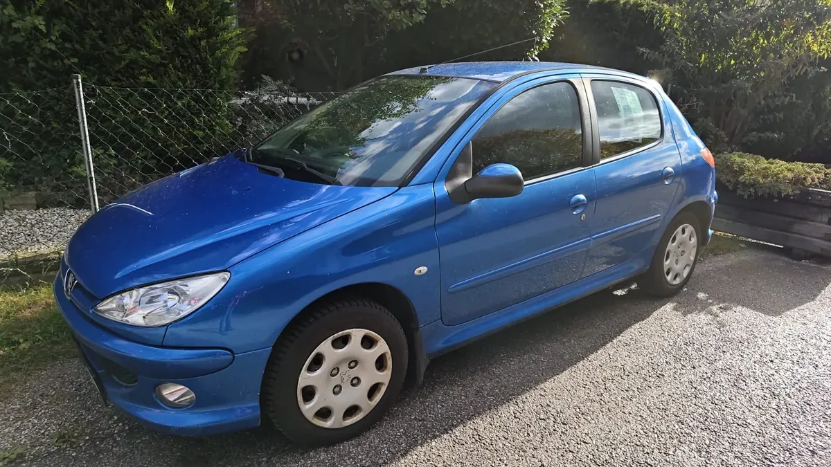 Peugeot 206 2008 photo 2